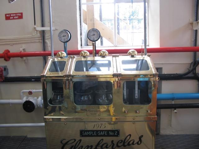 Weitere Ansicht des Spirit Safe bei Glenfarclas