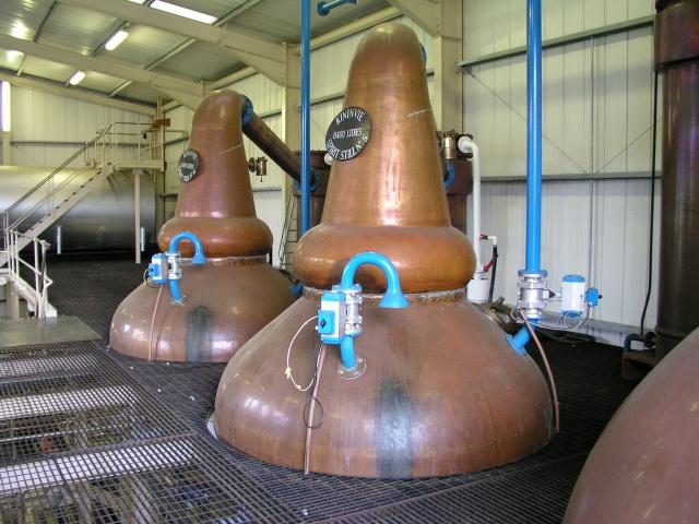 Kupferne Brennblasen der Kininvie Distillery