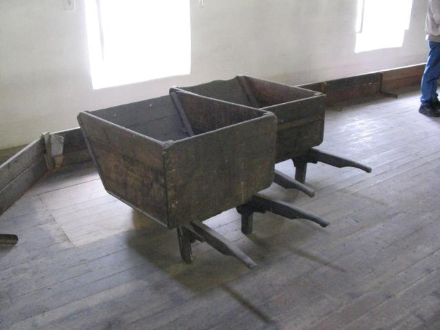 Traditionelle Transportkarren in der Balvenie Mälzerei